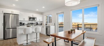 Luxury Family Retreat w/ Games, King Bed & Garage