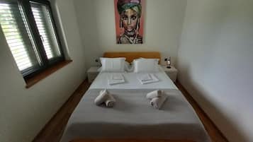 Nhà (Lux Vintage House Bella Vita Biograd ) | 3 phòng ngủ, nôi/giường cho trẻ sơ sinh (phụ phí)