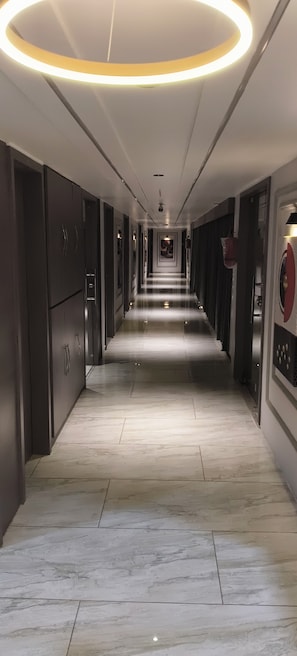 Reception - Hotel Bluzill (Vadodara)