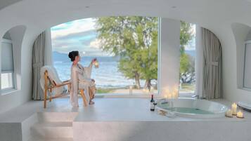 Premier Suite, Sea View | Minibar, desk, laptop workspace, free WiFi