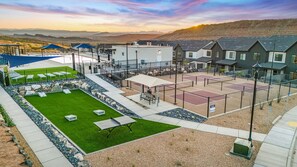 Sports court - Skyline 1686, Hot Tub, Garage Game Room, Wii, Community Amenities (Washington)