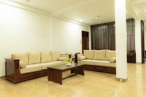 Living area - Homestead Escape (Mirissa)