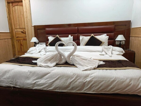 Standard Double Room | Free WiFi - The Snowpeak Hunder (Hunder)