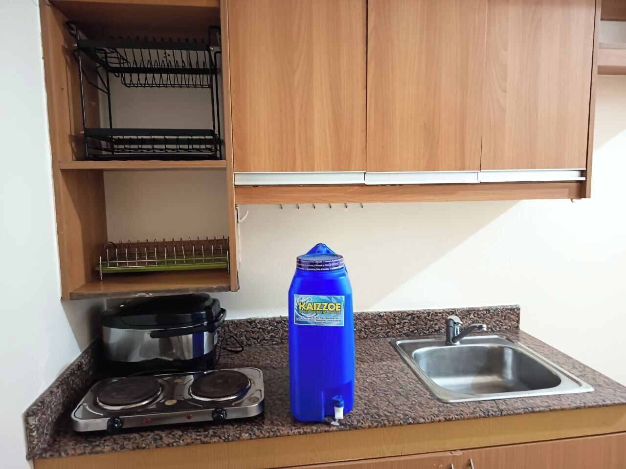 Liesi, ruokailupöytä