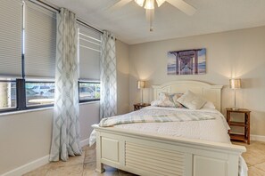 2 habitaciones, tabla de planchar con plancha, internet y ropa de cama