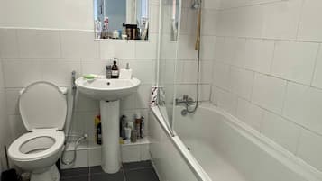 Felles sovesal, 1 soverom, røyk | Bad