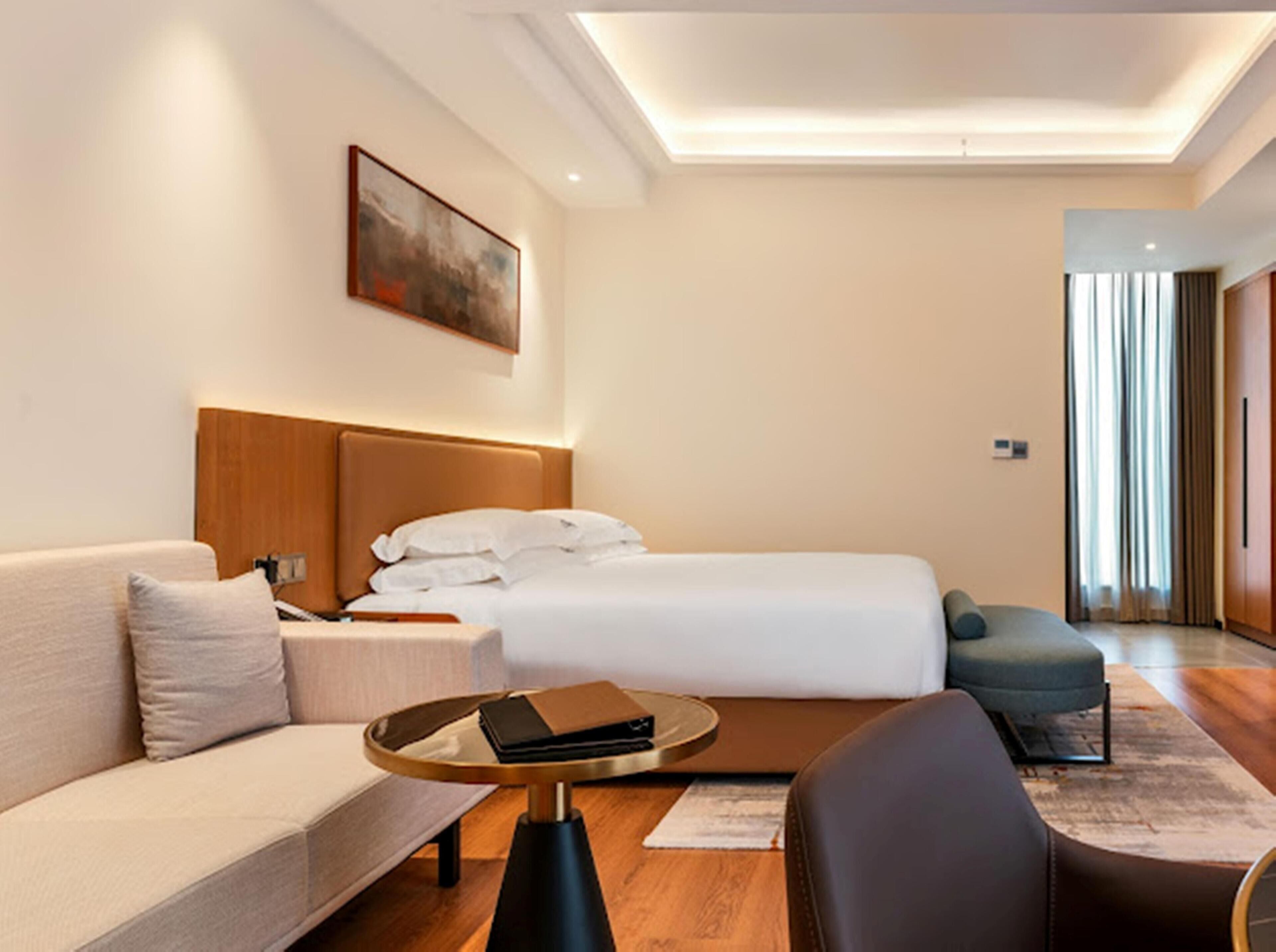 豪華客房, 1 張標準雙人床 | 書桌、筆電工作空間、隔音、熨斗/熨衣板