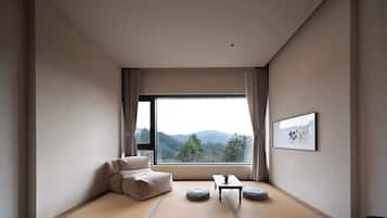 Deluxe-Doppelzimmer, Bergblick | Minibar, individuell dekoriert, individuell eingerichtet