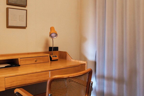 Superior Suite, Balcony, Mountain View | Room amenity