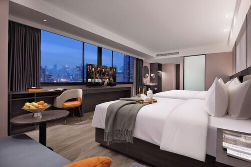 Hantang Hotel (Erqi Square Zhengzhou Railway Station East Square Branch)