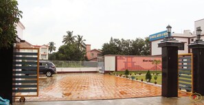 Fachada de la propiedad