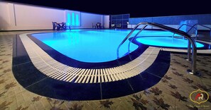 14 outdoor pools - Hotel Aayes & Resort (Bolpur)