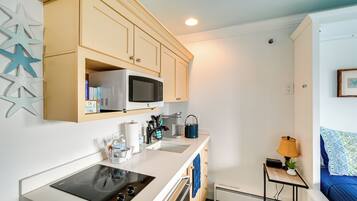 Fridge, microwave, dishwasher, coffee/tea maker