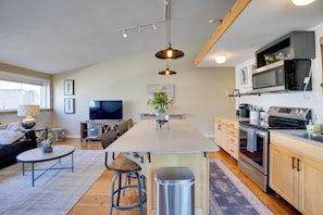 Refrigerador, microondas, parrilla de estufa y lavavajillas 