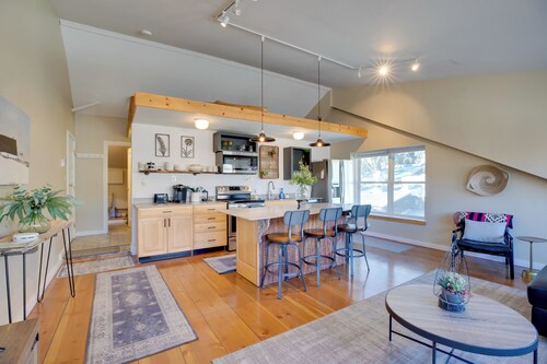 Hike, Bike & Ski! Downtown Crested Butte Condo