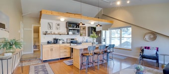 Hike, Bike & Ski! Downtown Crested Butte Condo