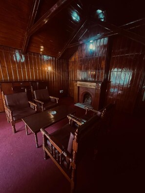 Lobby - The Groot (Ooty)