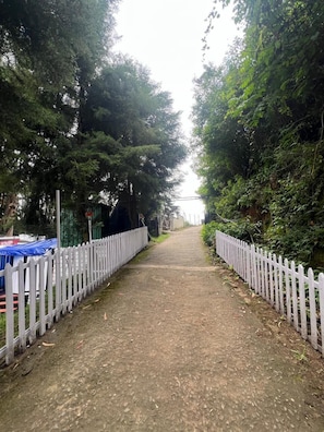 Mặt tiền nơi lưu trú