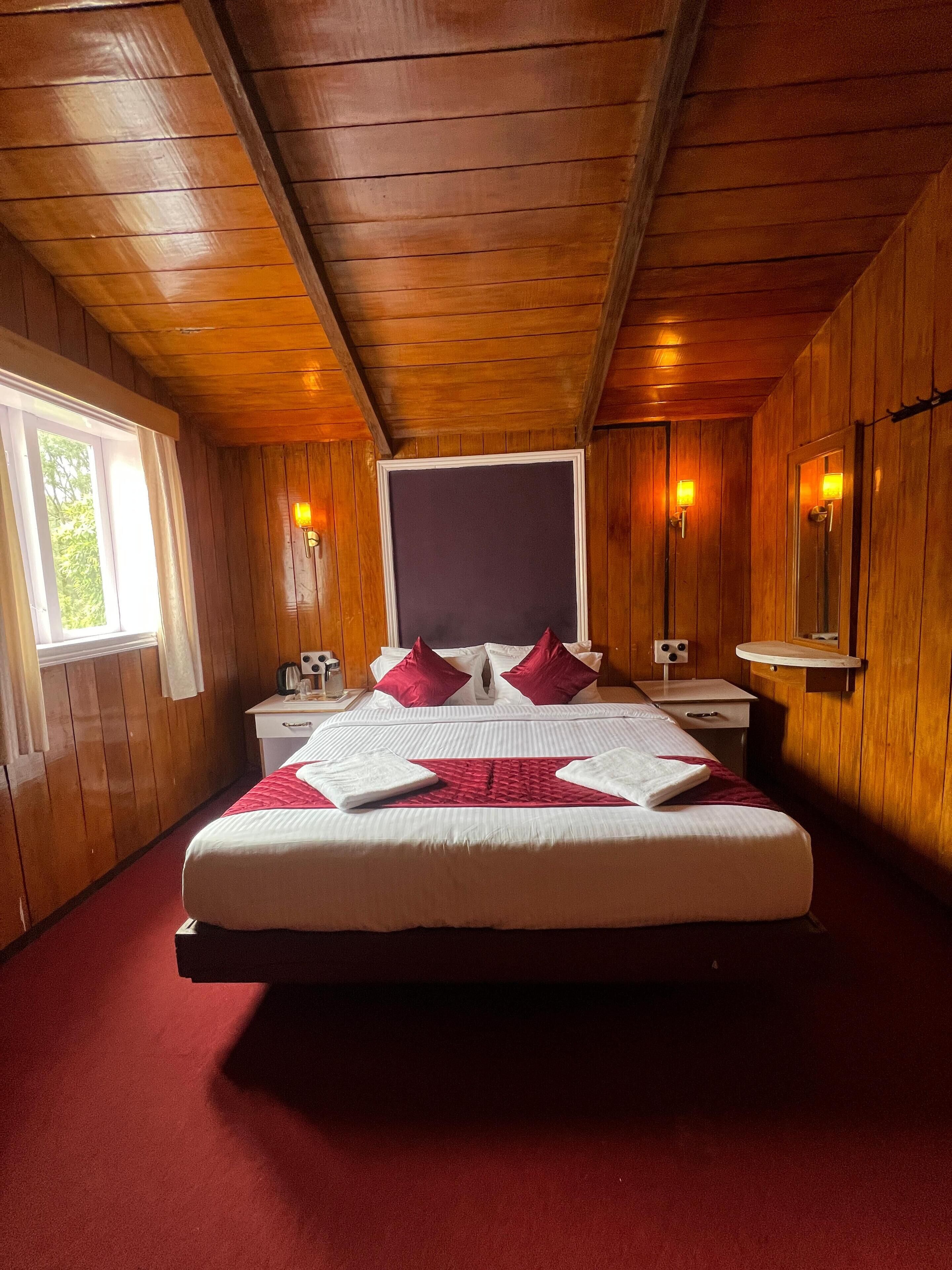 Premier Room | Free WiFi, bed sheets