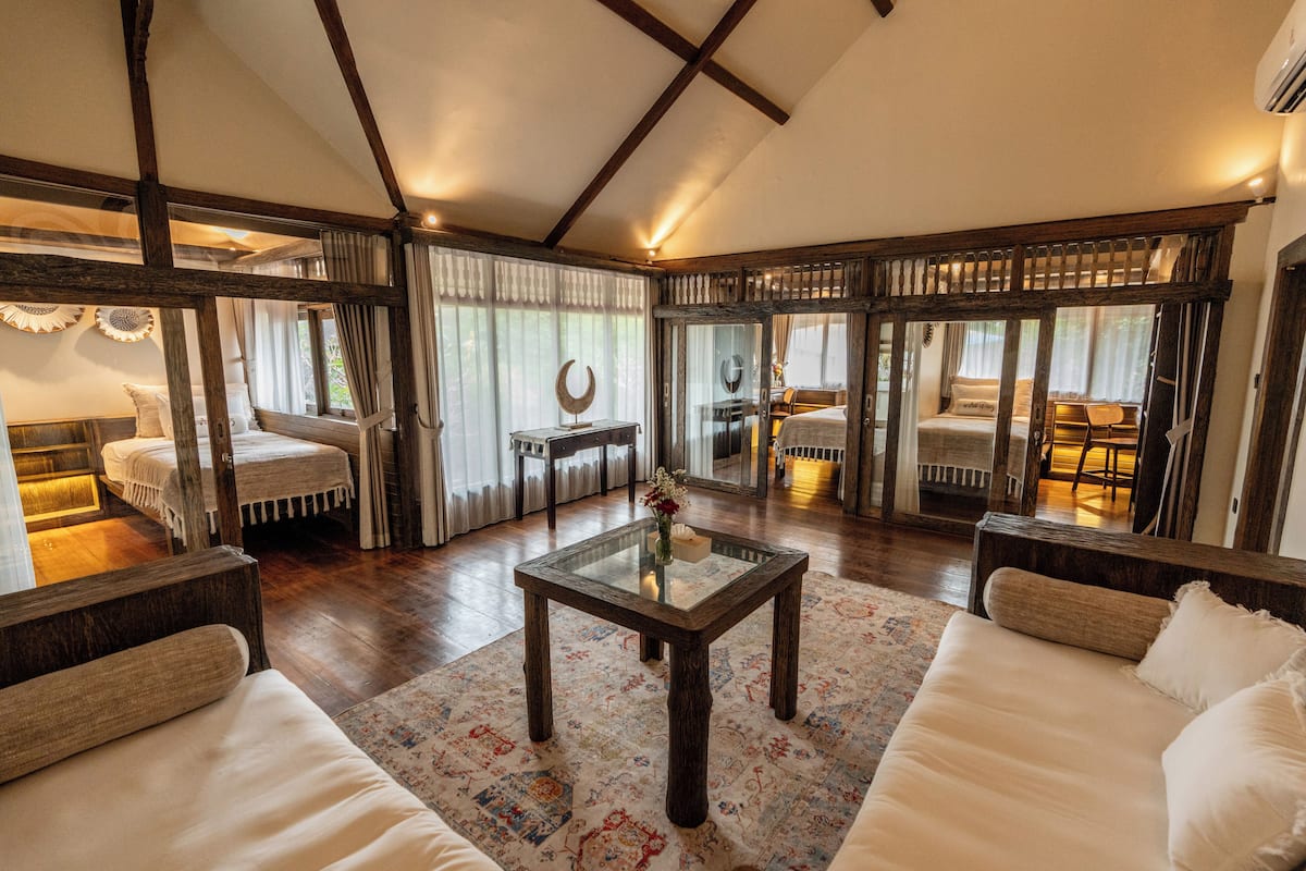 Suite, 3 Bedrooms | Living area