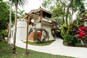 舒適開放式客房 | 免費 Wi-Fi