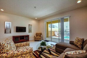 Room - Serenity 3 Bedroom Vacation Home 1523 (Clermont)