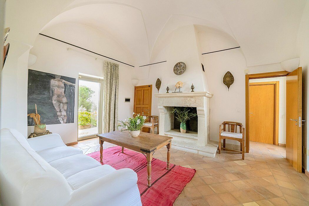 Villa Le Zille: Un Caratteristico E Accogliente Antico Casale Su Due Piani Situato In Posizione Tranquilla. - Giurdignano