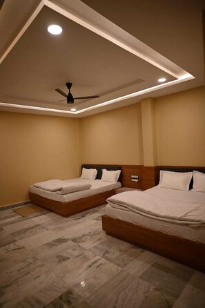 Laptop workspace, rollaway beds, free WiFi, bed sheets - Shree Ji Darbar (Udaipur)