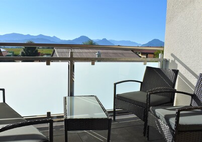 Mountain view apartment with 2 bedrooms, kitchen, shower/WC and loggia