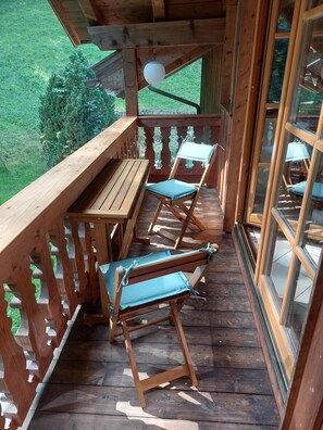 Outdoor dining - Vacation apartment 95 sqm for max. 5 pers. (Kiefersfelden)
