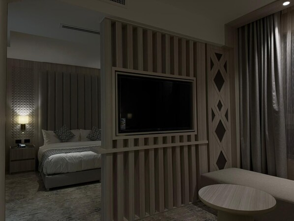 Superior Double or Twin Room, Balcony, Mountain View | Desk, soundproofing, iron/ironing board, free WiFi