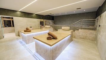 Sauna, steam room, Turkish bath/hammam, massages
