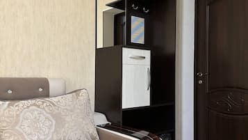 Twin Room | Free WiFi