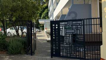 Enceinte de lâhĂ©bergement