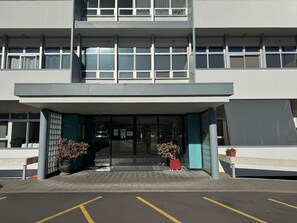 Exterior detail - Chic 2 Bedroom Apartment in Art Deco Napier (Napier)