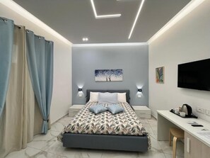 Deluxe Room, Balcony, City View | Desk, free WiFi - B&B Nanù (Naples)