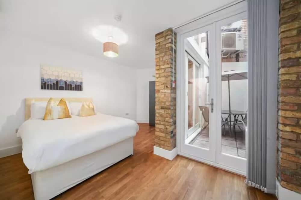 Flat 1 Victoria Grove - Brompton