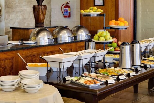 Restaurant - Protea Hotel Stellenbosch and Conference Centre (Stellenbosch)