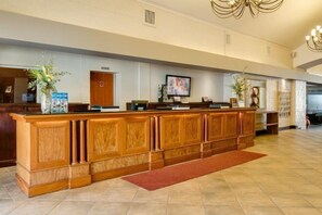 Lobby - Protea Hotel Stellenbosch and Conference Centre (Stellenbosch)