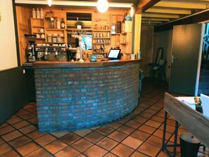 Reception - Hôtel restaurant l'Eolienne (Rouxmesnil-Bouteilles)