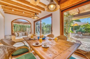 Dining - Villa Delfin, Son Carria-Cala Millor, up to 8 pers./pool/WIFI/garden/beach (Manacor)