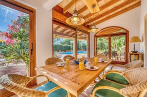 Dining - Villa Delfin, Son Carria-Cala Millor, up to 8 pers./pool/WIFI/garden/beach (Manacor)