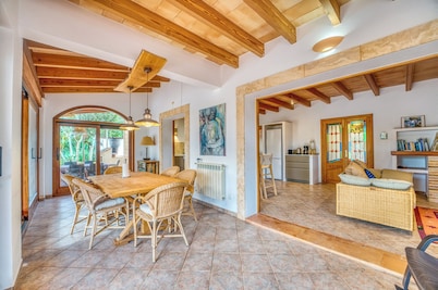 Villa Delfin, Son Carria-Cala Millor, bis 8 Pers./Pool/WIFI/ Garten/Strand