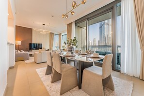 Dining - High Floor with Direct Burj Khalifa and Fountain Views (Dubai)