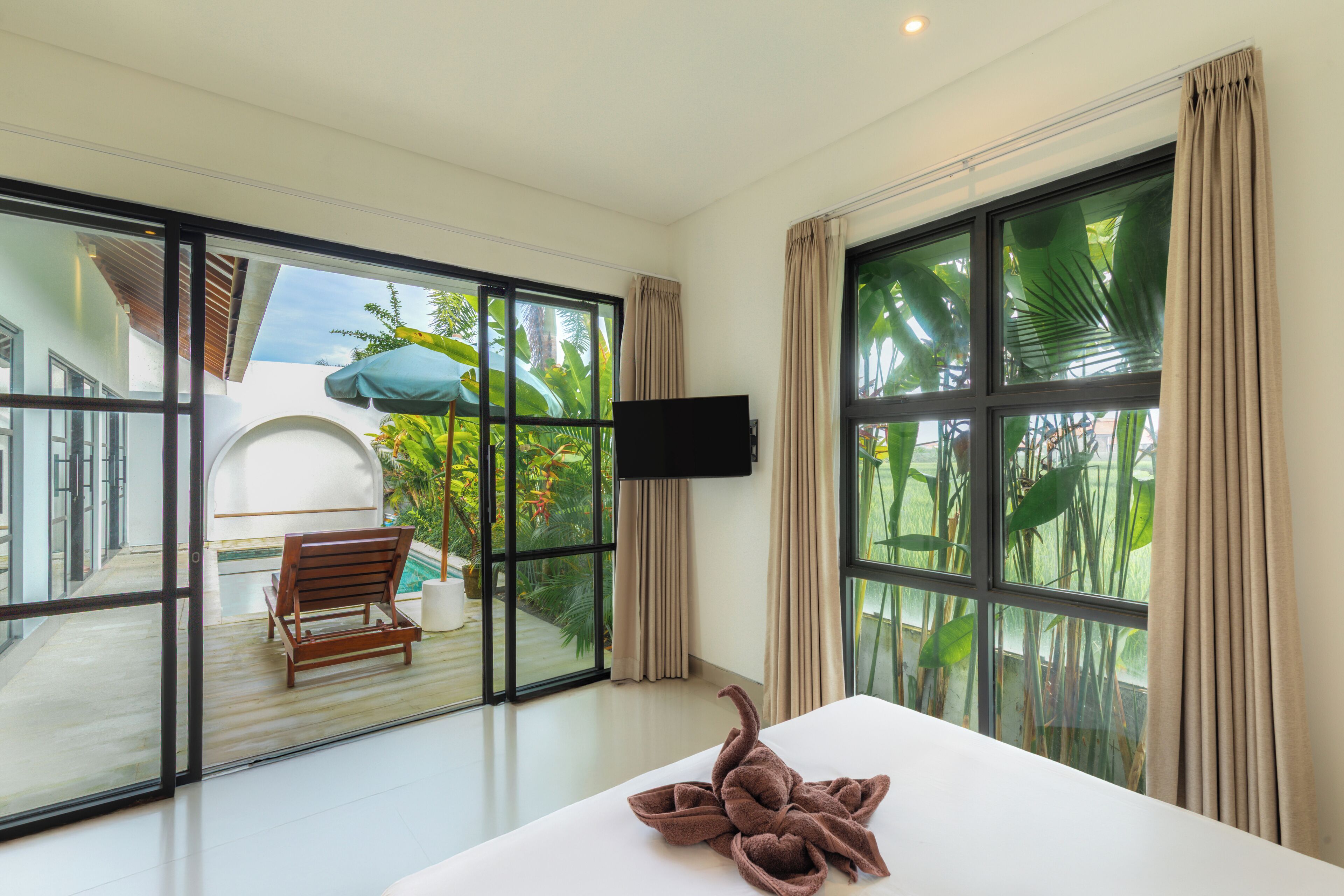 Deluxe Villa, Pool View | Free WiFi