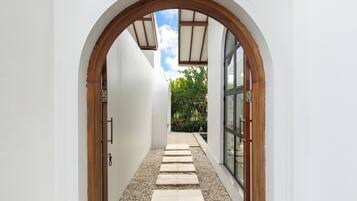 Entrada de la propiedad