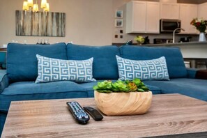 Room - Charming Chalet at Compass Bay CB101 (Kissimmee)