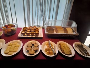 Petit déjeuner buffet (525 INR par personne)