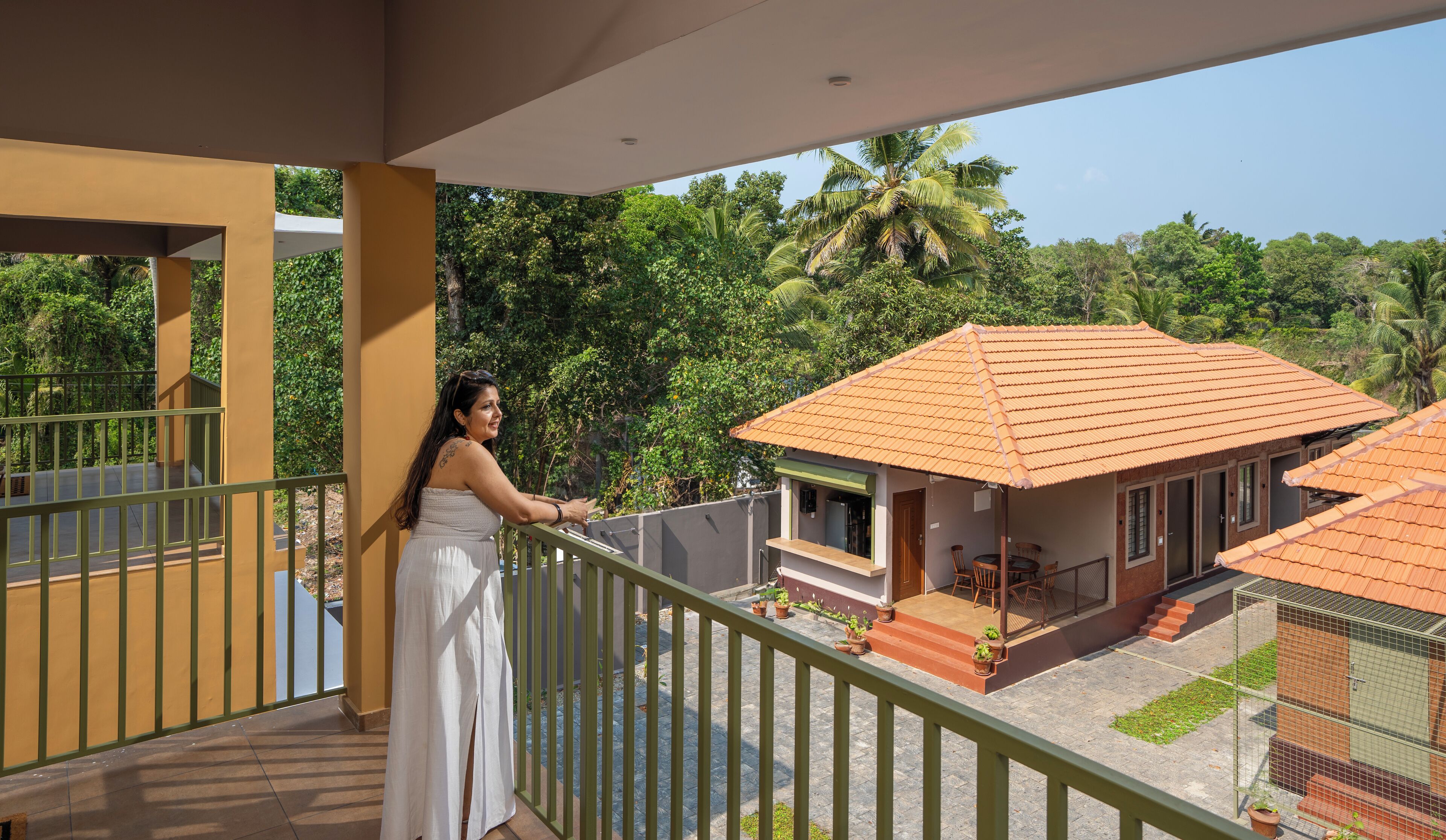 华丽双人房, 阳台, 庭院景观 | 办公桌、笔记本电脑工作区、遮光窗帘、隔音