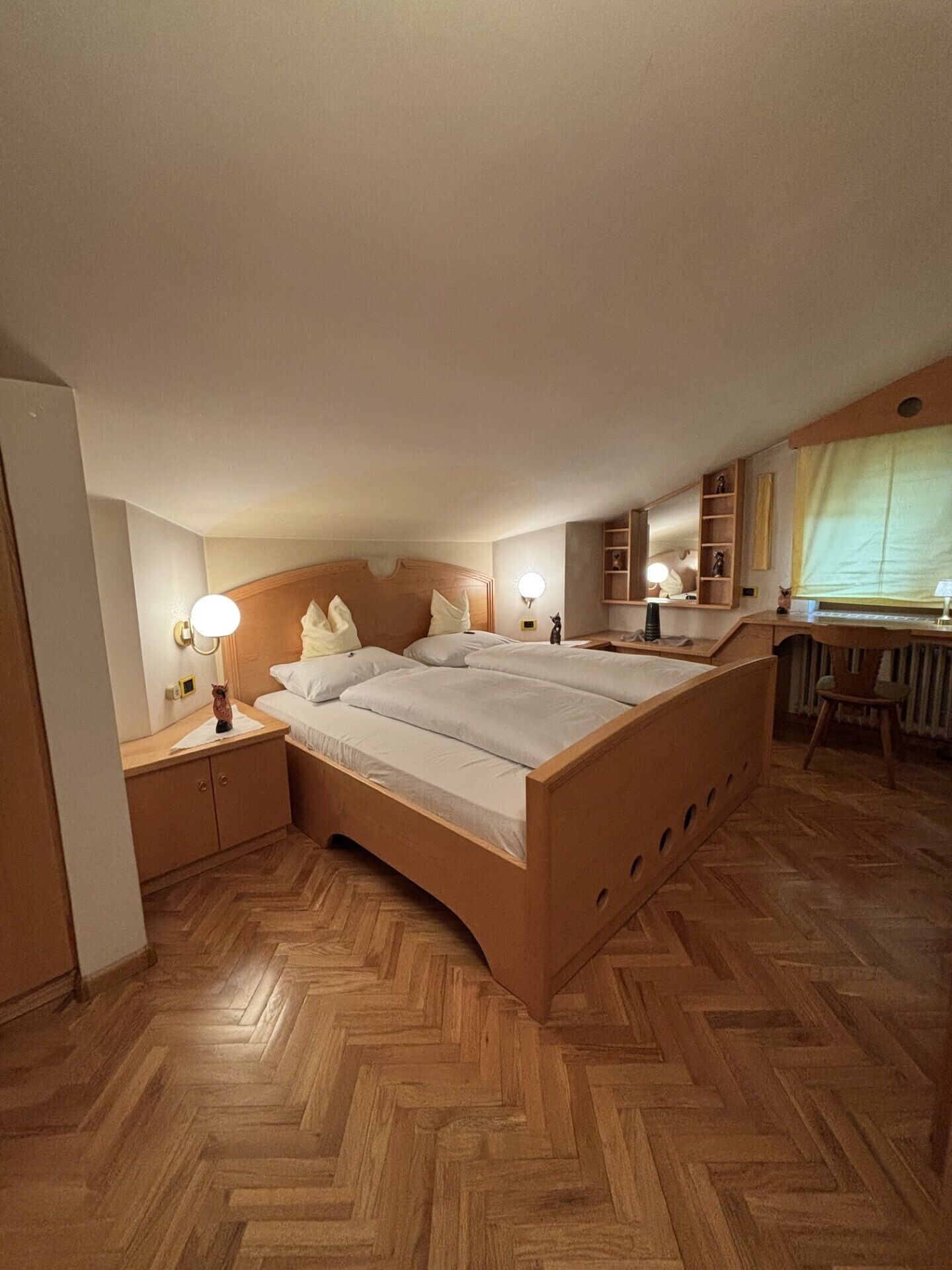 In-room safe, free WiFi